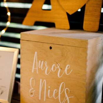 Urne cube en bois